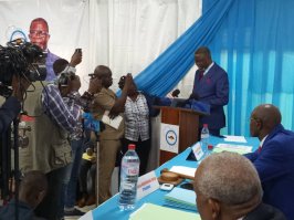 À l’occasion de la 5ᵉ session ordinaire du Bureau politique du parti Alliance, plusieurs personnalités ont honoré de leur présence cette rencontre stratégique